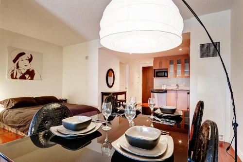 Bleury Furnished Apartments image 99